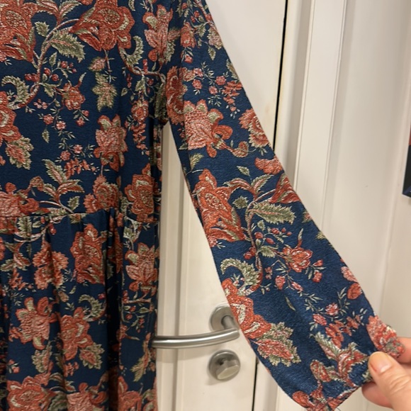 Super cute Hosiery Dress with Lace & long sleeves in Size L! Warm & very soft ! - Picture 8 of 8